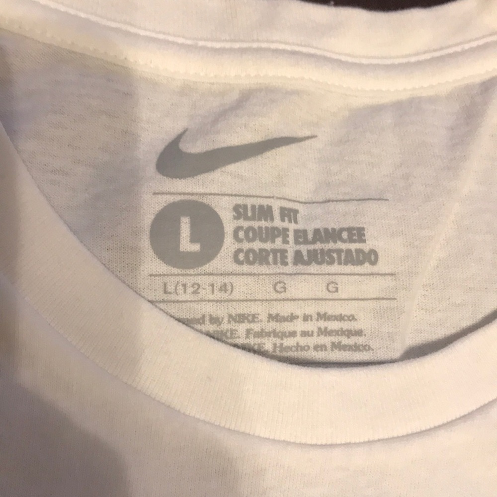Nike Large Slim Fit White Tee - Picture 3 of 5